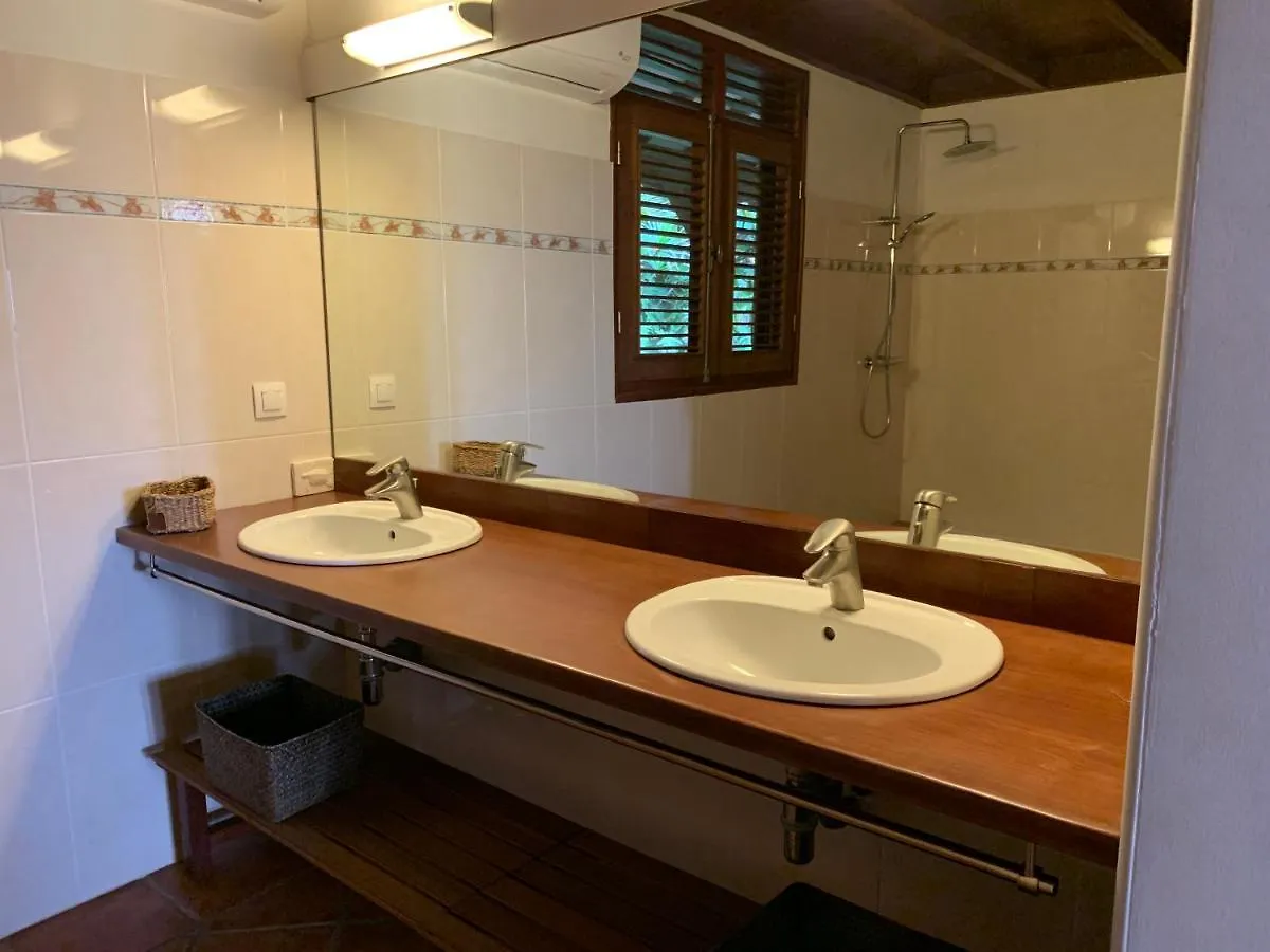 Villa Karumaya - Deshaies A 100M De La Plage. Guadeloupe